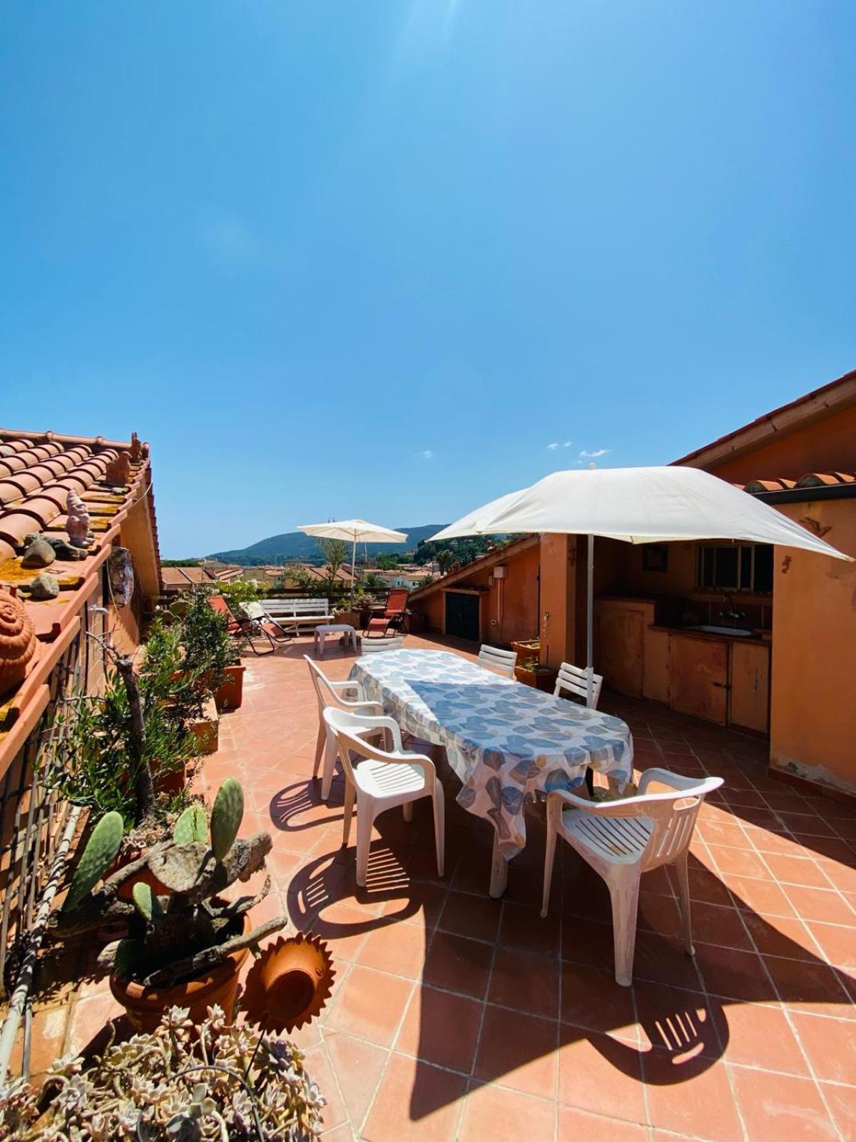 Appartamento Da Barbara Con Terrazze Porto Azzurro